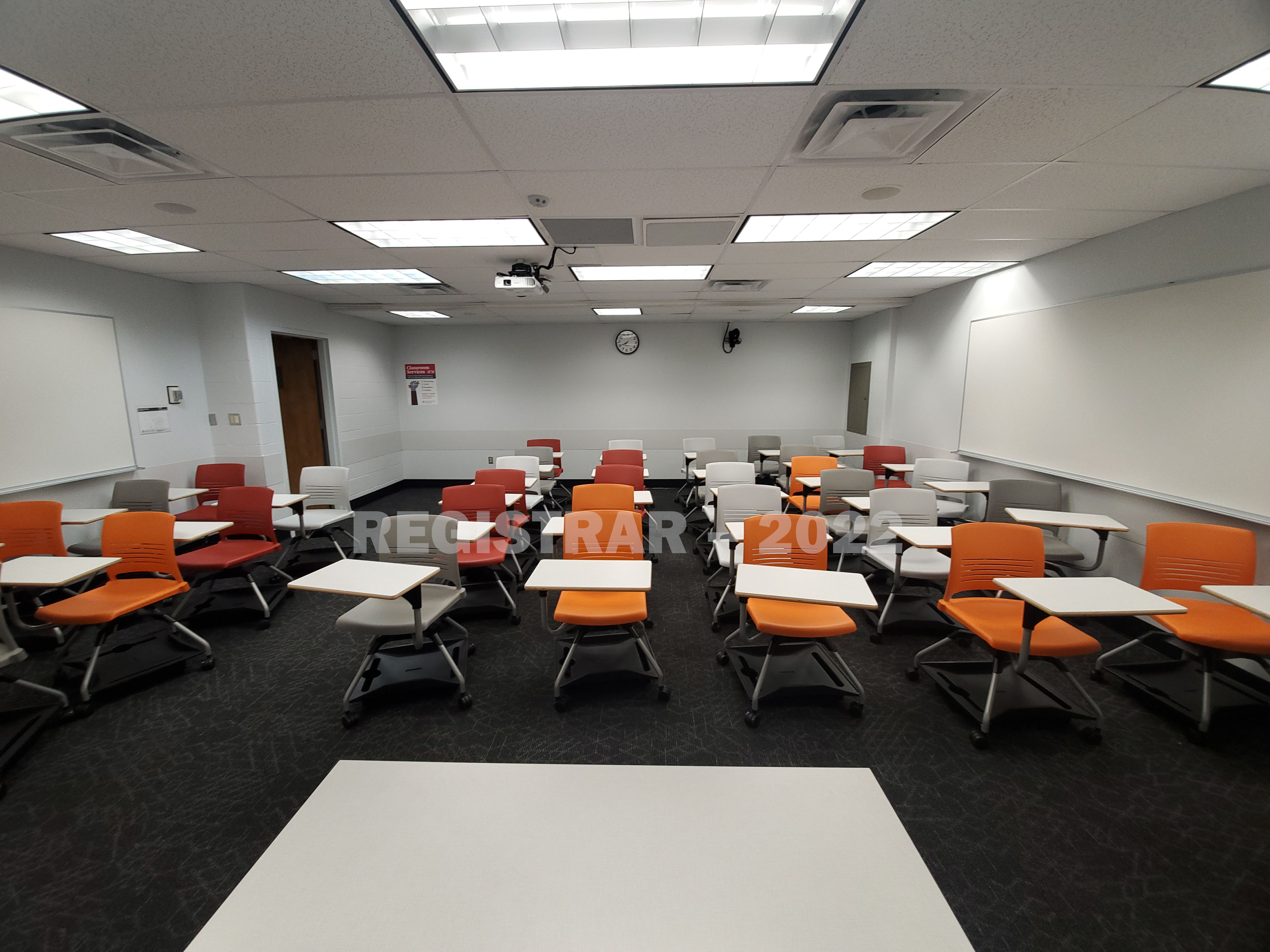 Journalism Building room 274 ultra wide angle view from the front of the room